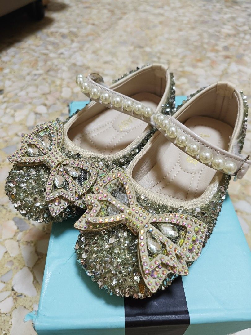 Gold glitter shoes for baby girl on sale