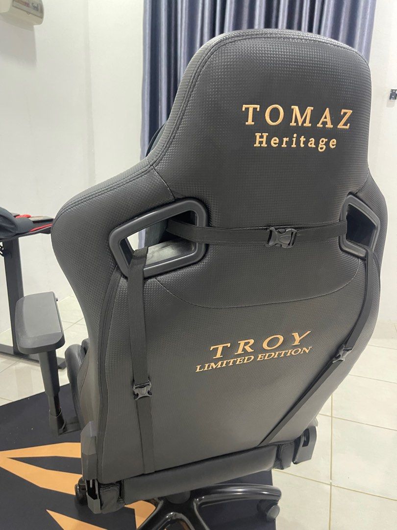 Tomaz gaming chair, Furniture & Home Living, Furniture, Chairs on Carousell