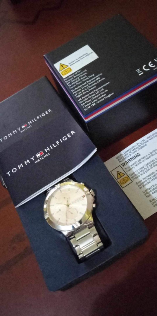 tommy, Luxury, Watches on Carousell