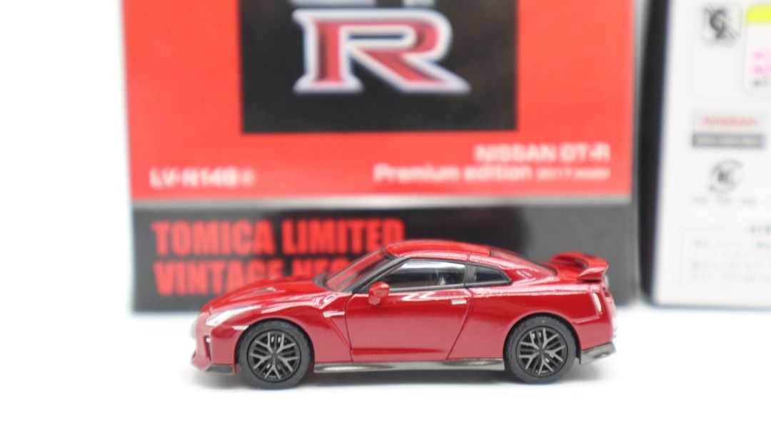 Tomy Tomytec 1/64 LV-N148d Nissan GTR R35 2017 Premium Edition Red ...