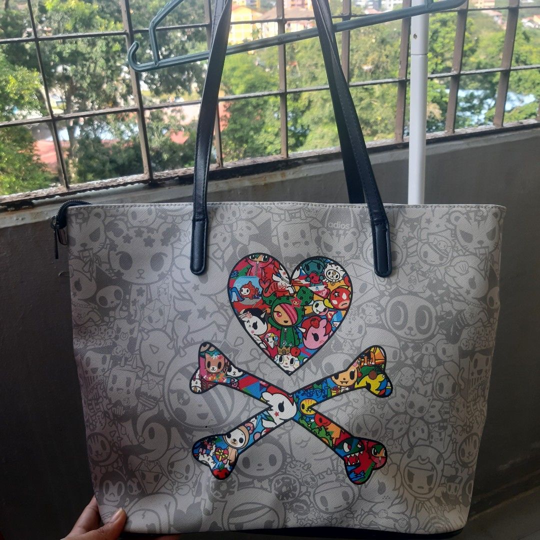 louis vuitton totebag, Women's Fashion, Bags & Wallets, Tote Bags on  Carousell