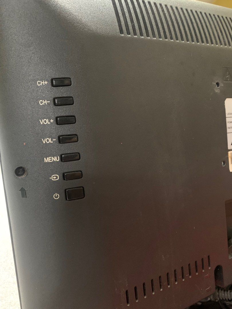 TV CPu Monitor (Category: Monitor Screens) located in Antipolo. Submitted by cebb888 (Listing ID 1258100146, Image 2). Description: Changhong flat TV pc monitor 18inches by 12inches.. Wall tv no bracket included ( nawala na .. ) Where is - as is. .