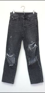 URBAN OUTFITTERS BDG Black Distressed Slim Straight Jeans