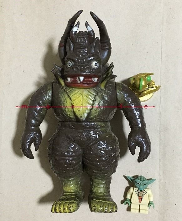 Vintage miclas monster Kaiju Ultraman vinyl figure sentai bandai popy ...