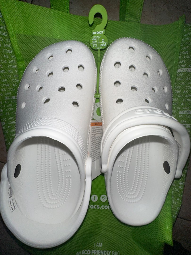 White crocs clearance size 6