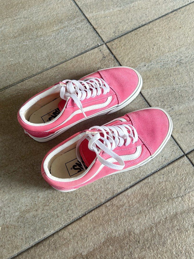 WTS Vans Old Skool Sneakers Women s Fashion Footwear Sneakers