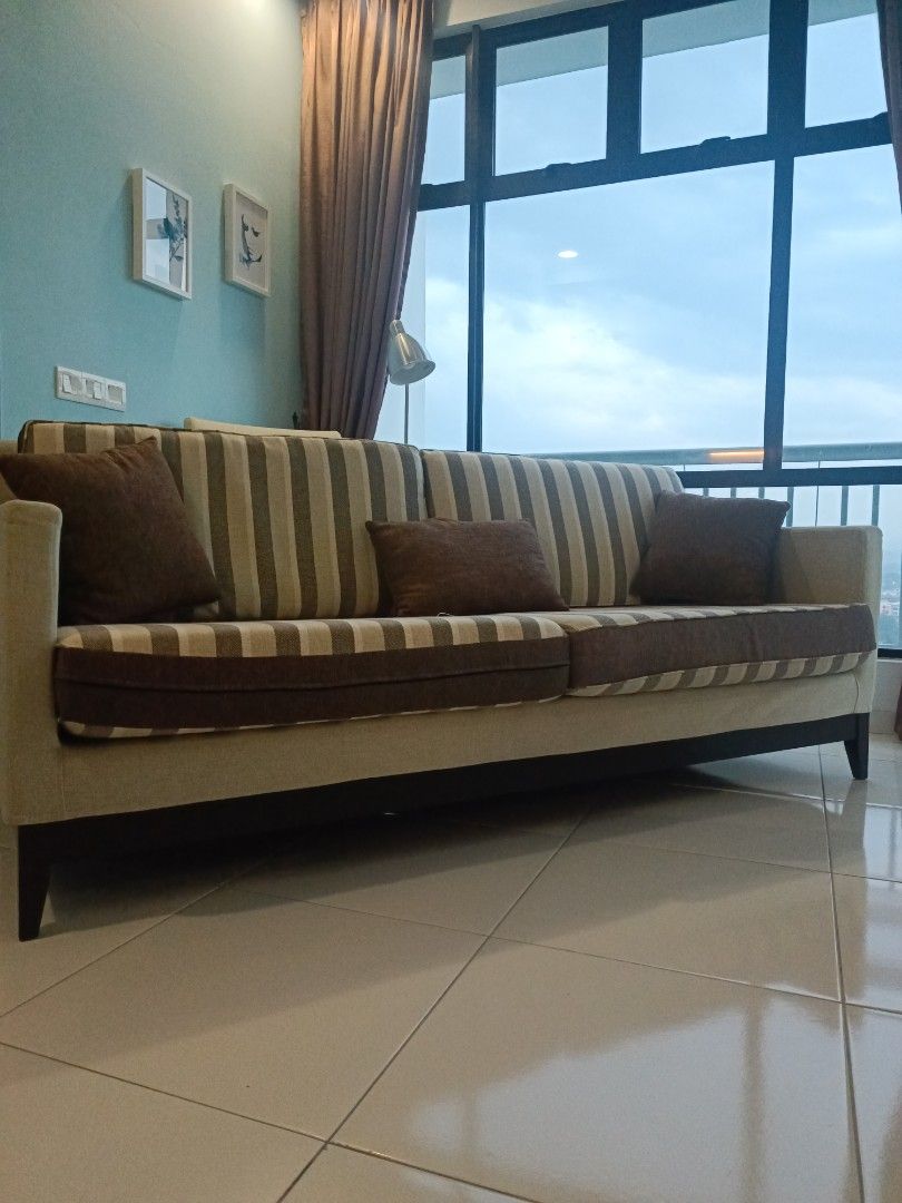 3 seater sofa modern Golden Art, Furniture & Home Living, Furniture