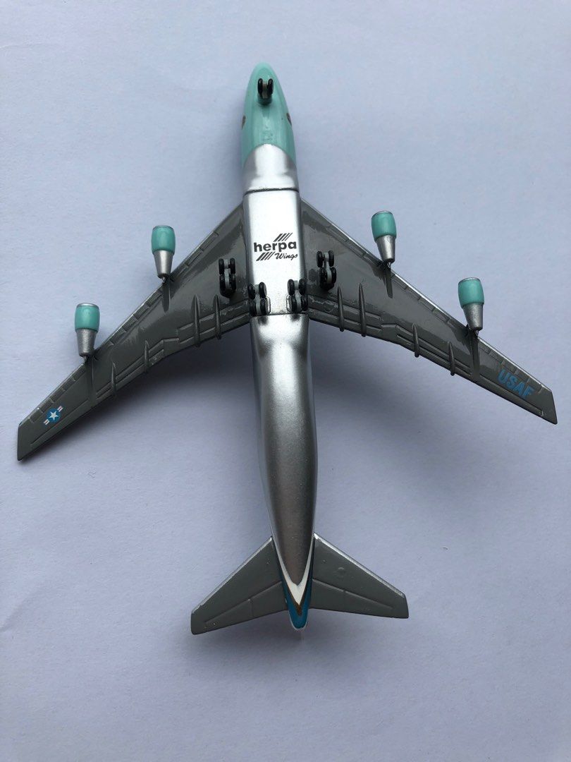 T-ポイント5倍】 1/200 B737-200 メキシコ空軍 #3520 特別輸送機 要人