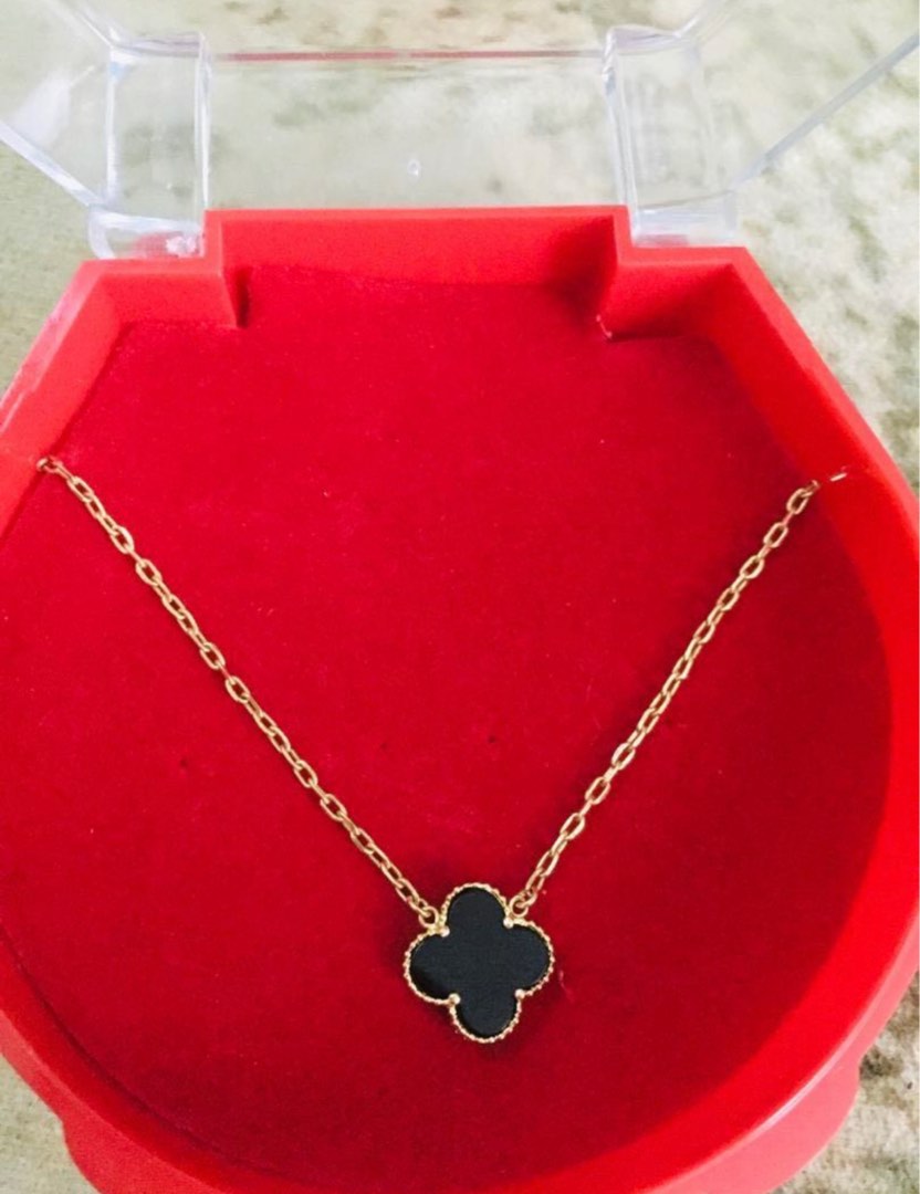 916 Van Cleef necklace, Women's Fashion, Jewelry & Organisers