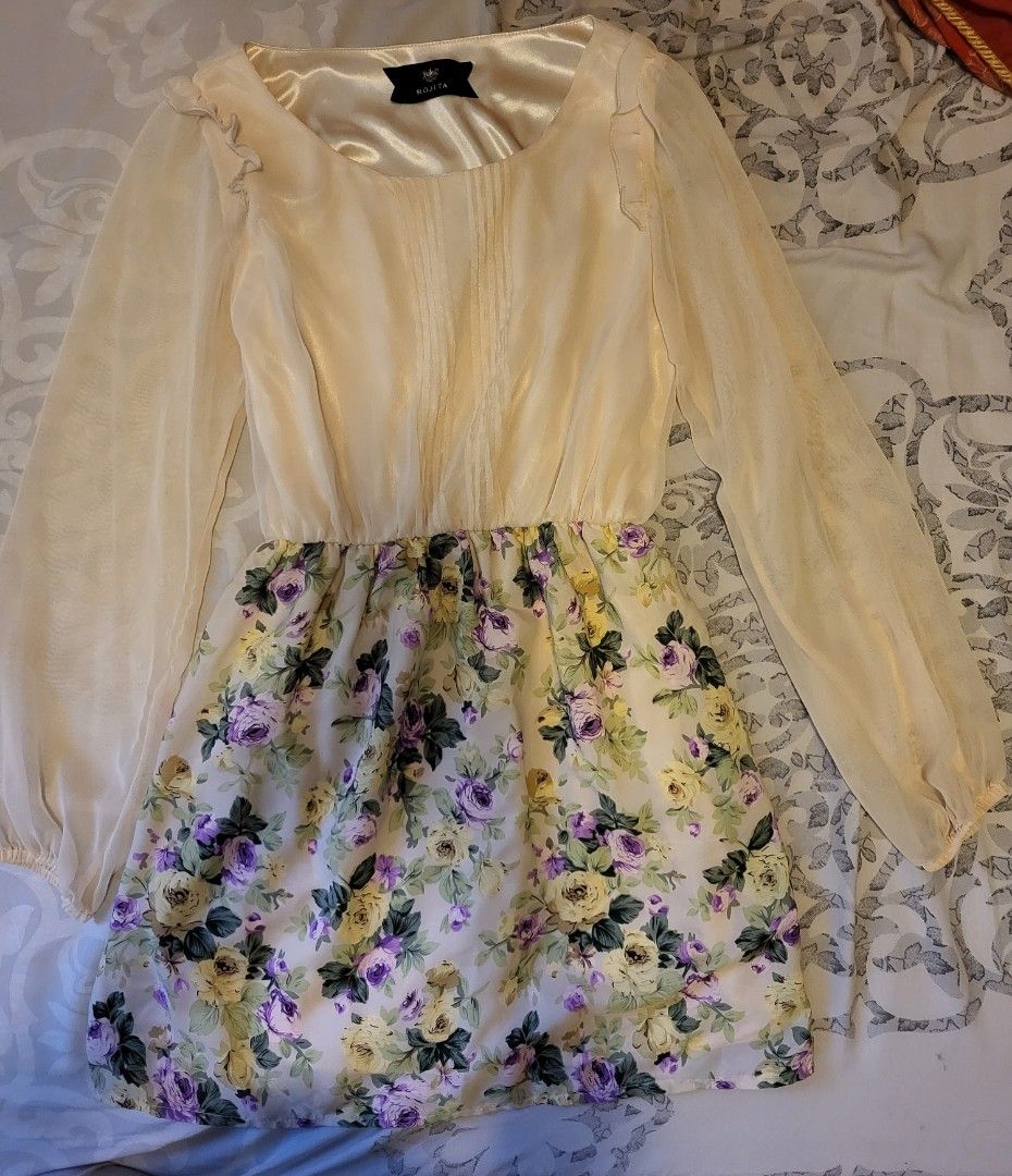 Peachy charm White & green floral bustier midriff waist shaper dress 白色碎花裙,  女裝, 連身裙& 套裝, 連身裙- Carousell