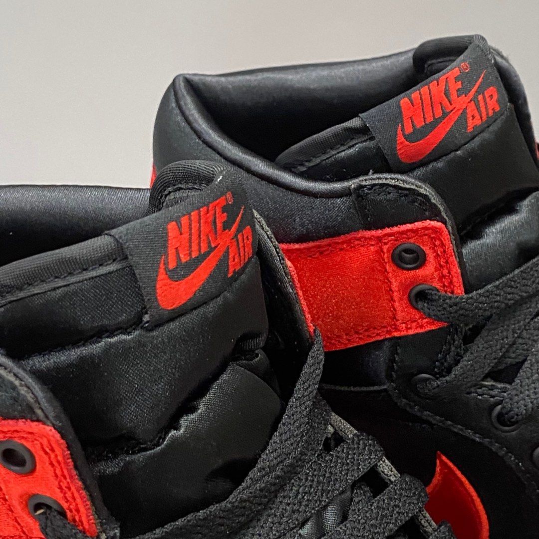 Nike air jordan satin store