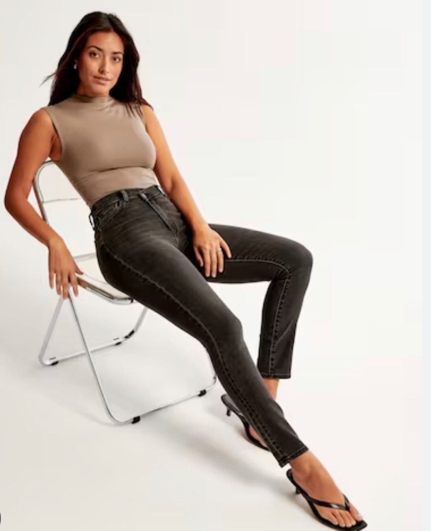 Abercrombie & Fitch black skinny slim fit logo back classic Jean legging  slight high rise