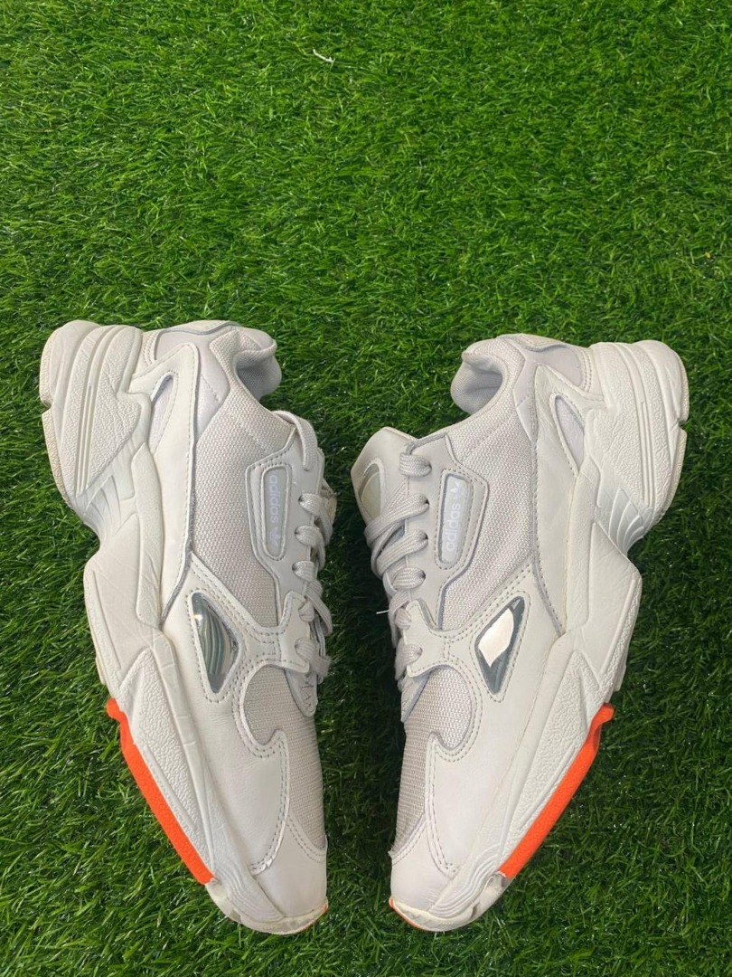Adidas falcon store 44