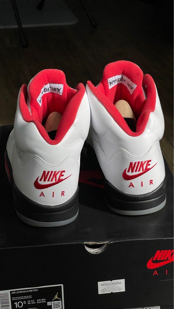 Jordan retro 5 fire red for sale deals