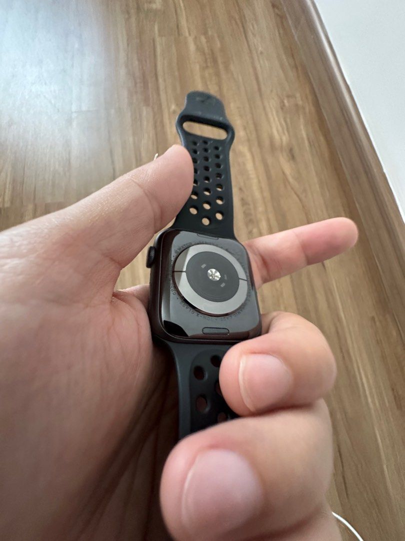 Apple watch series hotsell 5 44mm nike plus