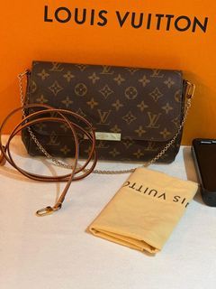 Louis Vuitton favourite MM damier, Luxury, Bags & Wallets on Carousell