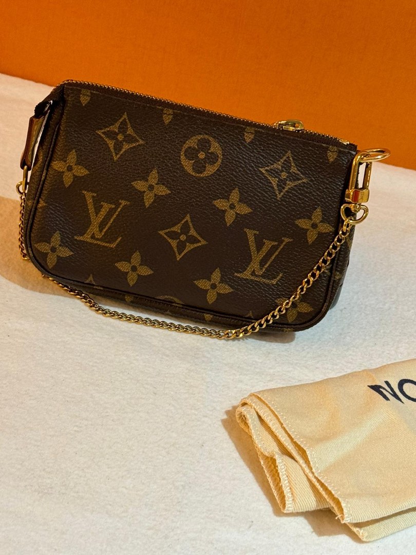 Louis Vuitton MONOGRAM SMALL POCHETTE ACCESSOIRES Wristlet Shoulder Bag BNIB