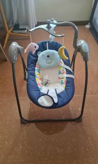 Baby electric rocking chair