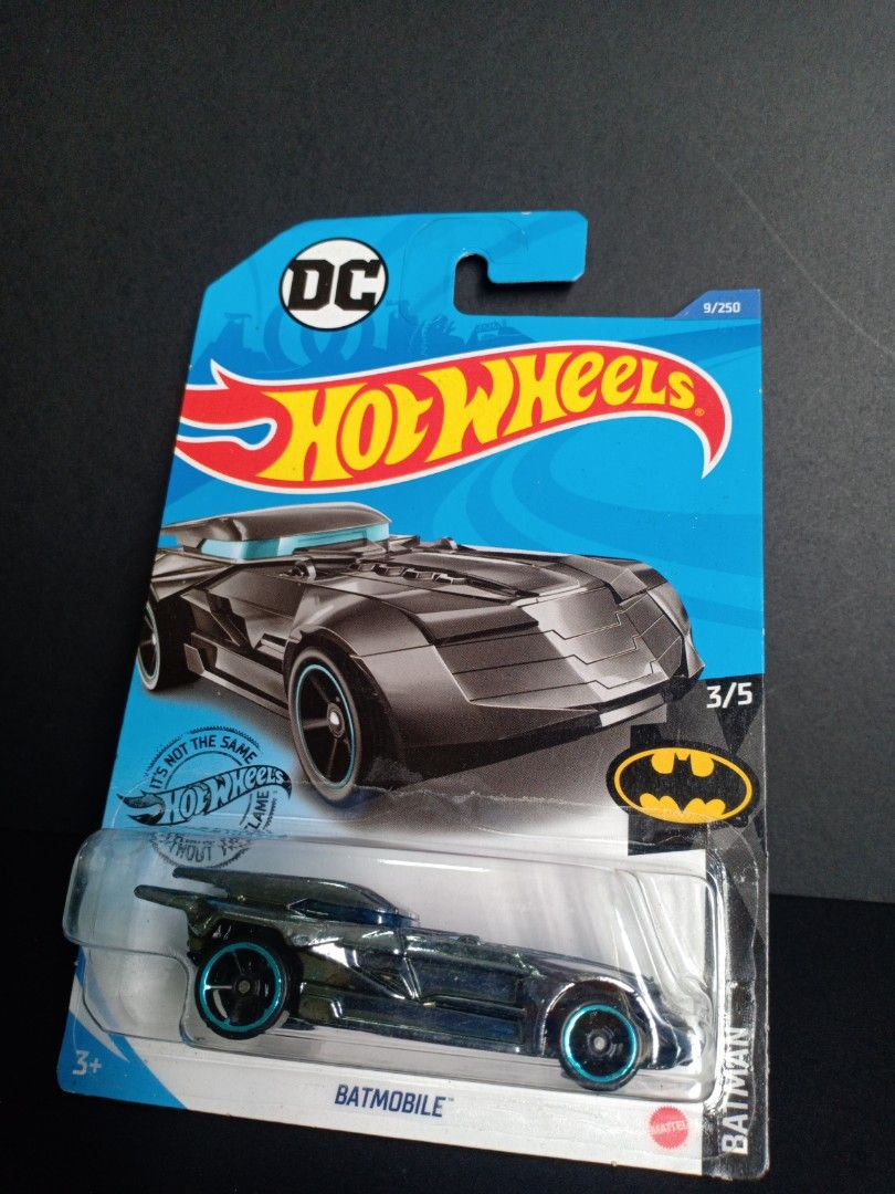 Hot Wheels Batmobile - 9/250 Batman 3/5