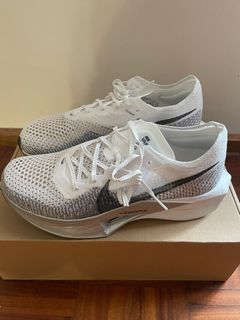 BNEW! Nike VaporFly 3 Authentic