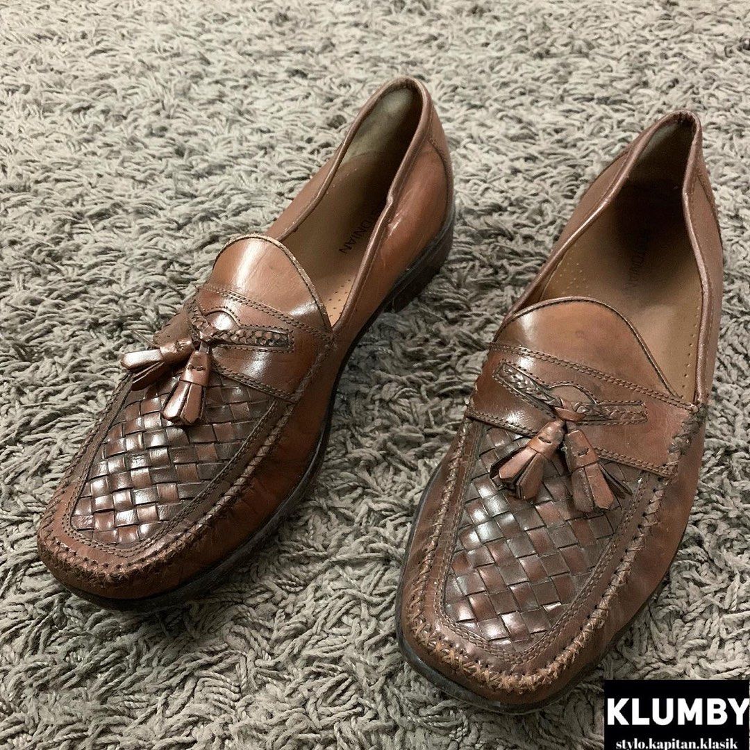 Bostonian loafers with sales tassels