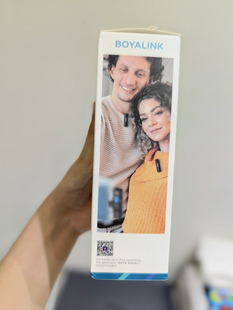 BOYALink wireless microphone for vlogging noise cancellation (Category: Microphones) located in Del Monte. Submitted by loveko_77 (Listing ID 1262937515, Image 3). Description: BOYALINK All in one Design Wireless Microphone System General Introduction The BOYALINK is an Ultra-compact Portable 2.4Ghz wireless microphone system compatible with cameras, tablets, computer and more. Features automatic pairing and selectable noise cancellation deliveri