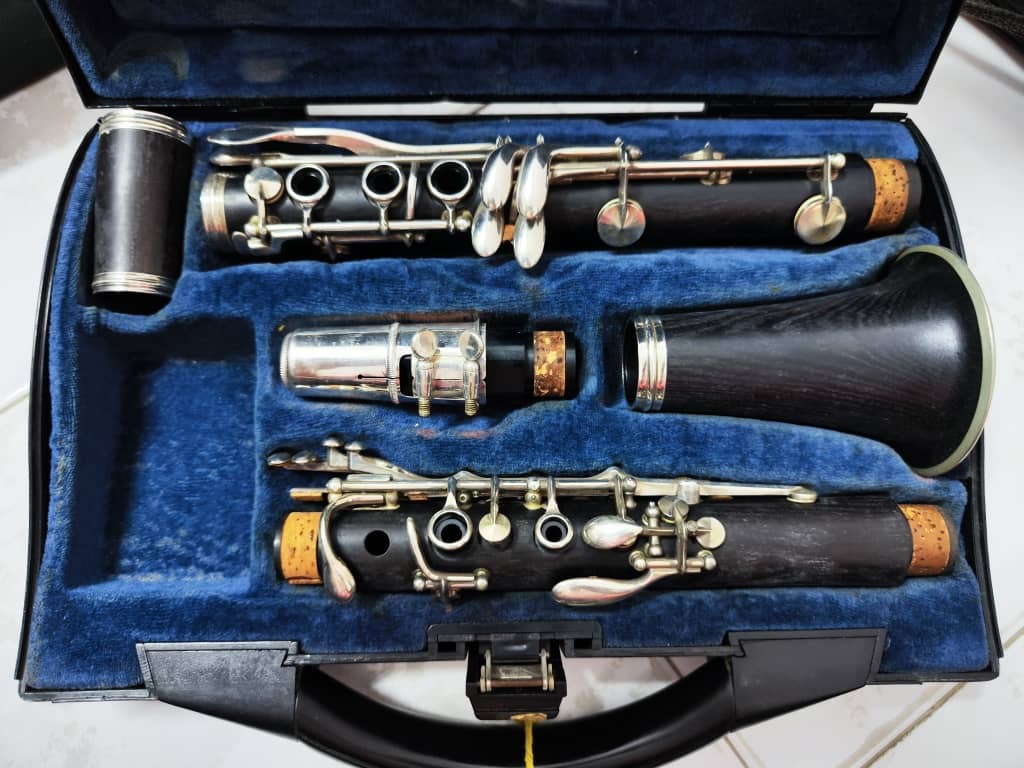 Buffet crampon e11 top intermediate bb clarinet