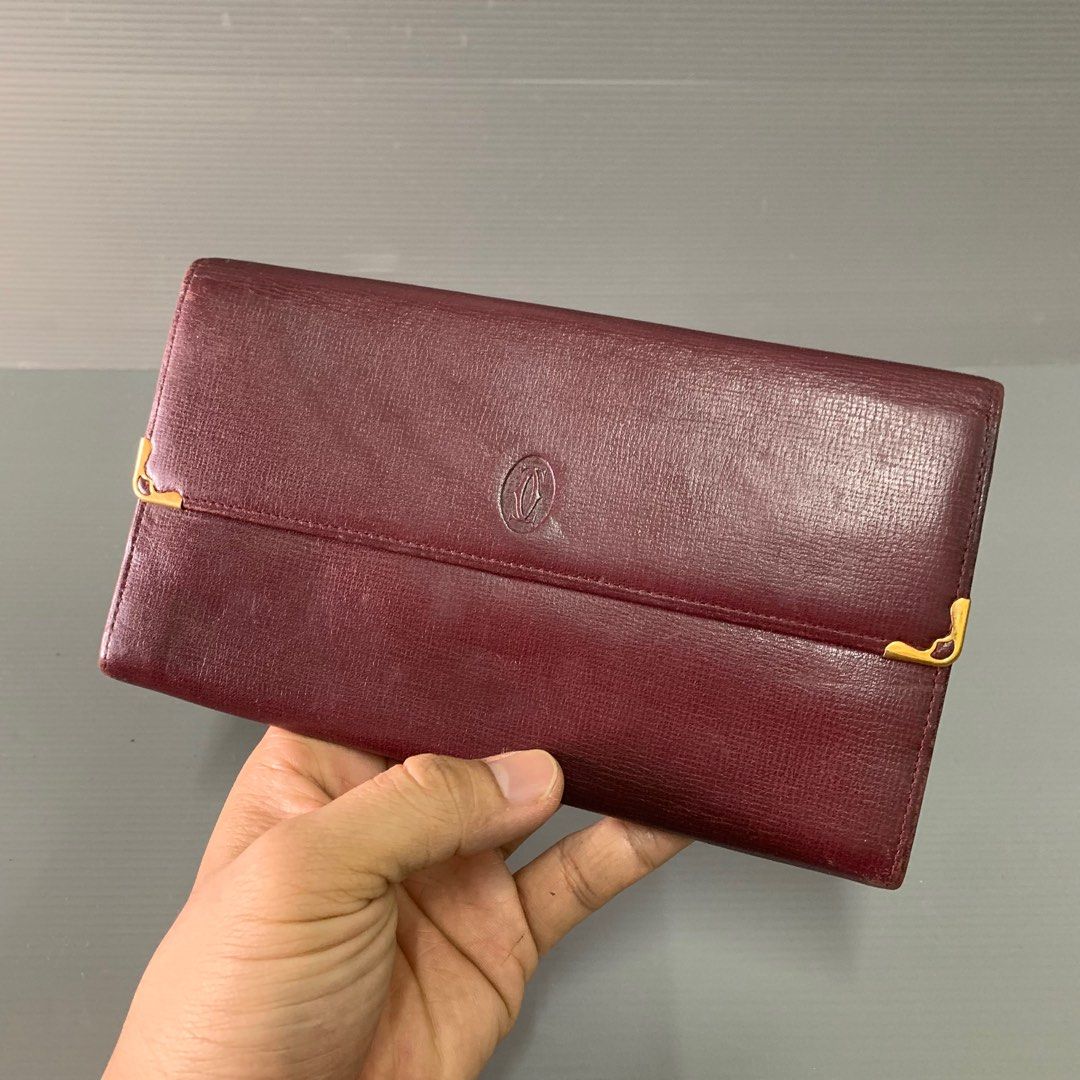 Supreme x Louis Vuitton card holder, Luxury, Bags & Wallets on Carousell