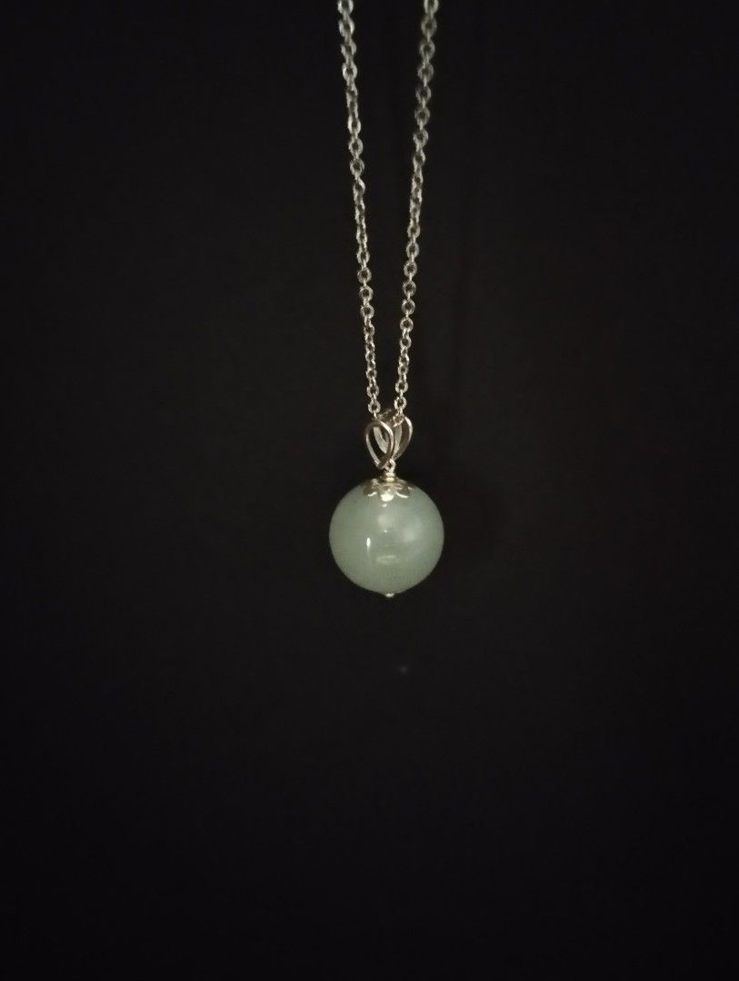 Certified pearl necklace outlet