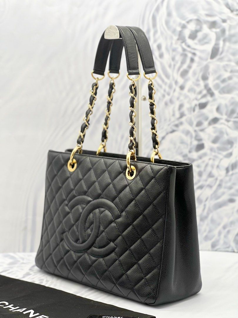 CHANEL GST (GRAND SHOPPING TOTE) GOLD HARDWAE BLACK CAVIAR LEATHER