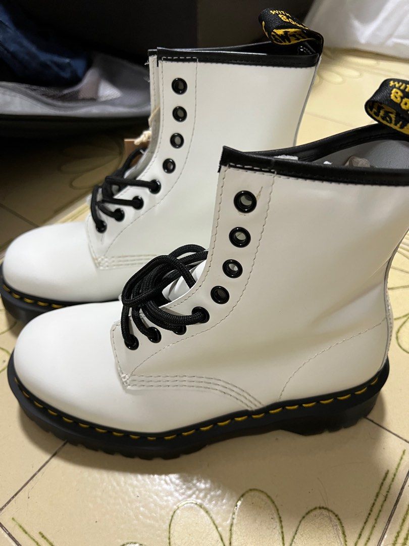 Dr Martens Classic white boots