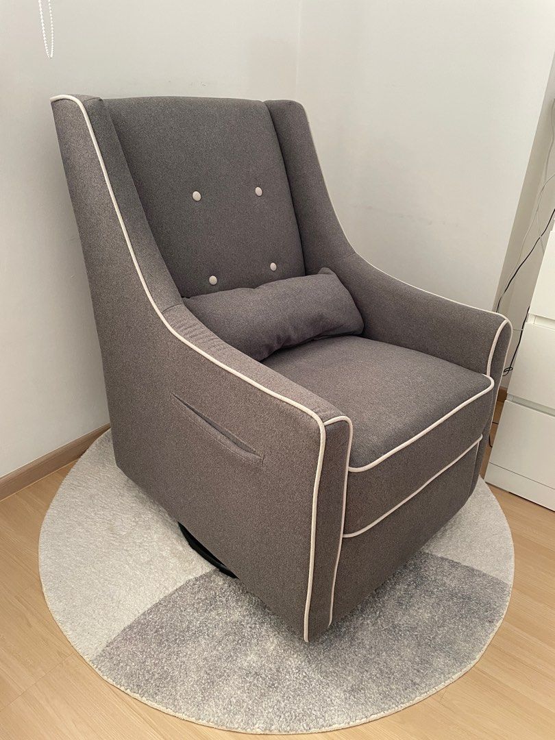 DaVinci Nursing Chair Owen Glider and Ottoman Grey with Cream Piping