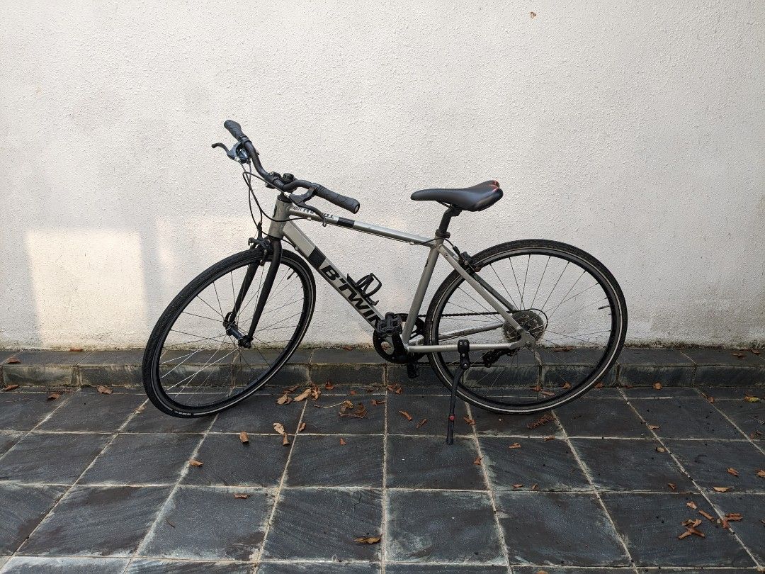 Decathlon Road Bike XS Triban Btwin RC 100 with Pannier Rack