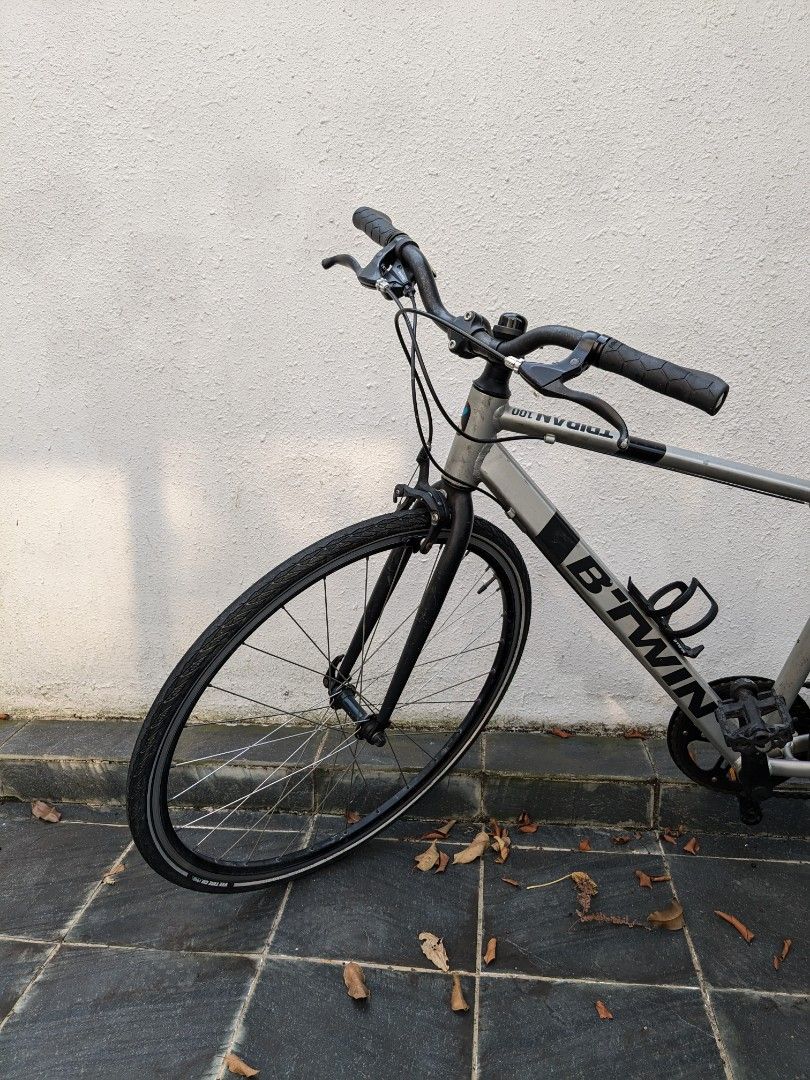 Decathlon velo triban best sale 100
