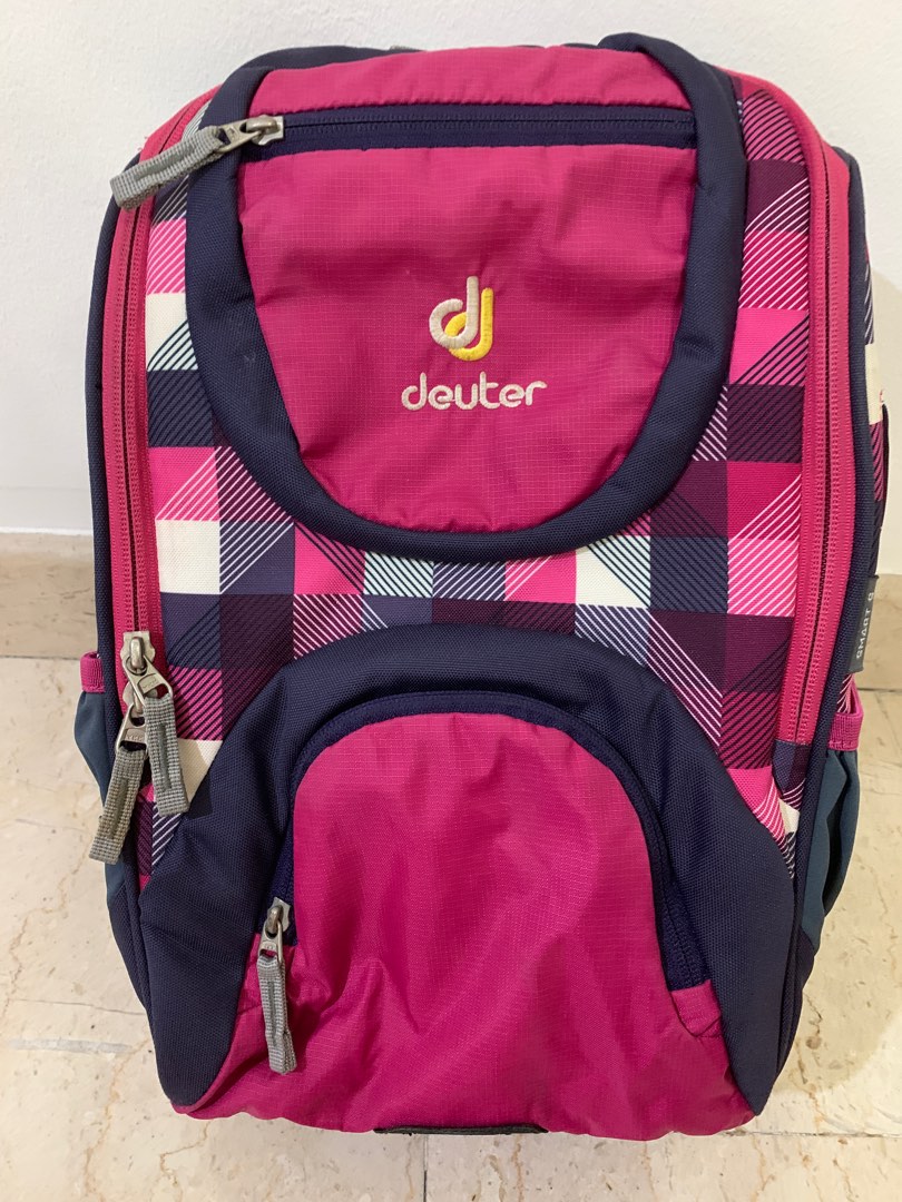 Deuter ergonomic school bag top