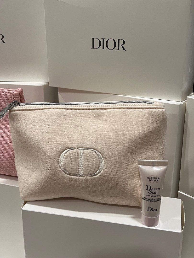 Dior shop dreamskin pouch