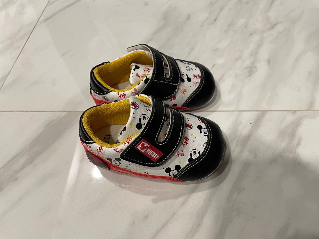 Mickey mouse crib shoes hotsell