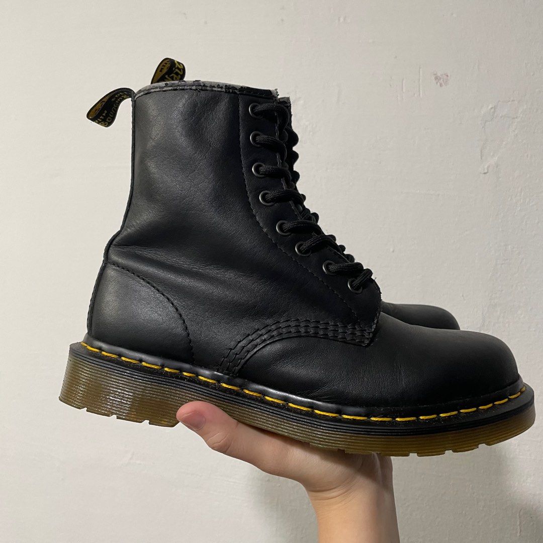 DR MARTENS 1460 Women's Smooth Leather Lace Up Boots
