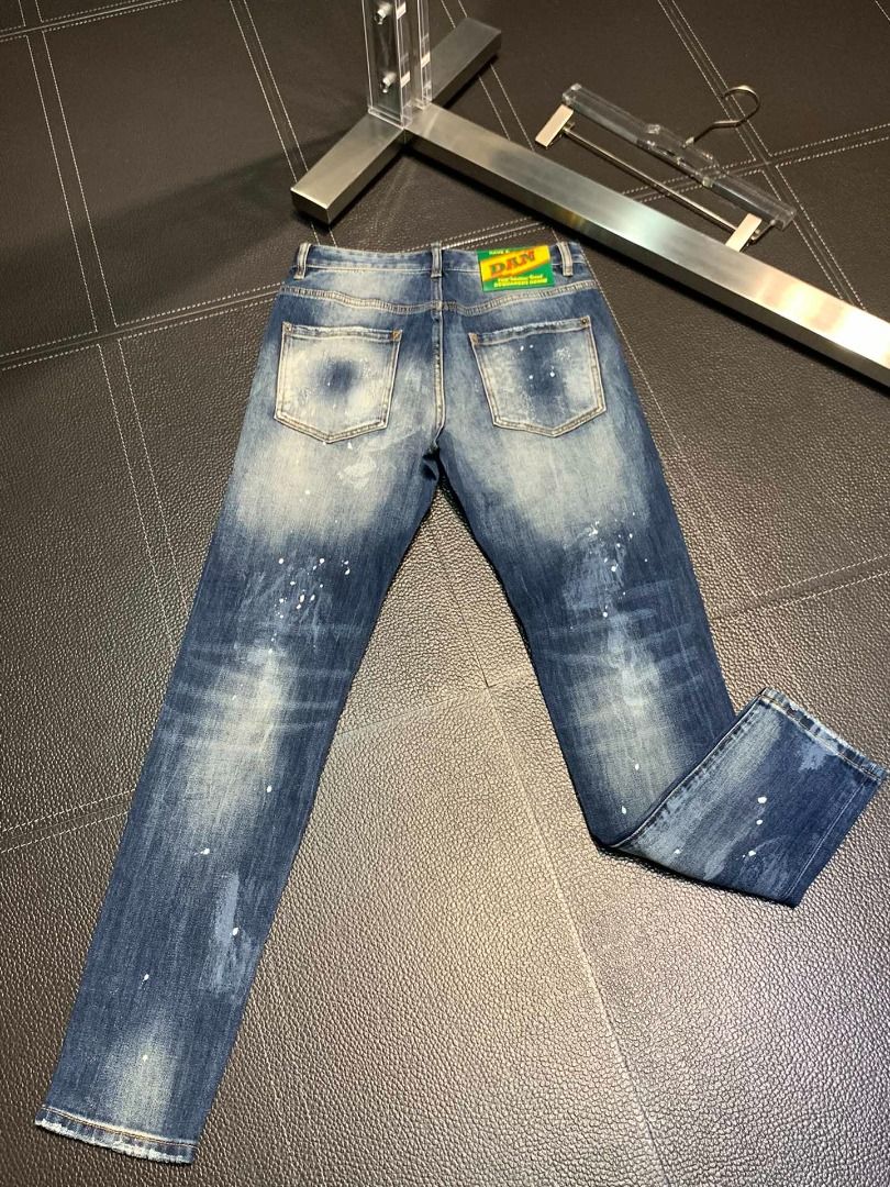 DSQUARED2 JEANS Luxury Apparel on Carousell