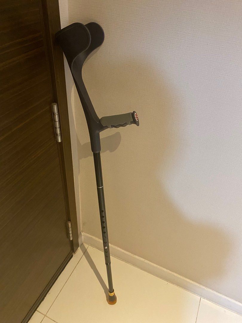 Elbow Walking stick, Health & Nutrition, Assistive & Rehabilatory Aids