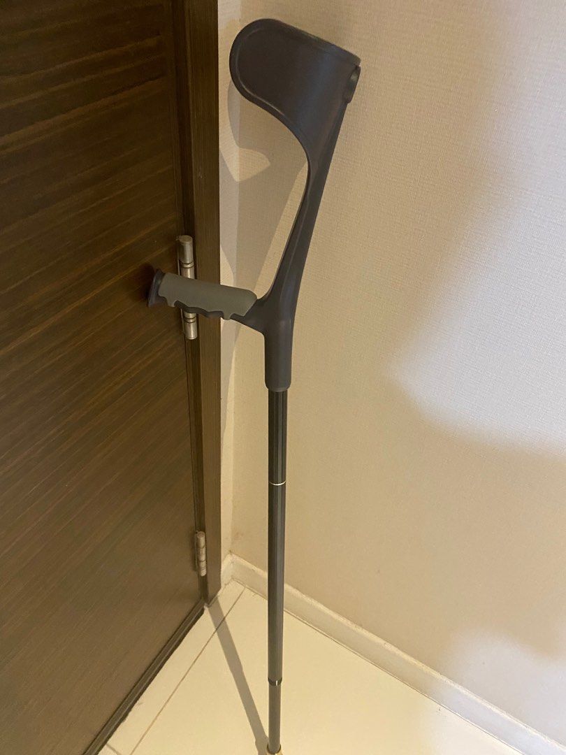 Elbow Walking stick, Health & Nutrition, Assistive & Rehabilatory Aids