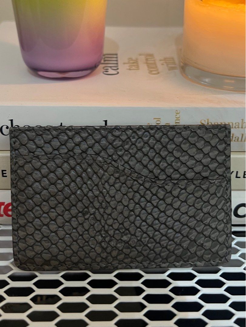 FINO LEATHERWARE CARD HOLDER (Category: Wallets & Card holders) located in Paranaque City. Submitted by shopprelovedxisabel (Listing ID 1262958317, Image 1). Description: .
