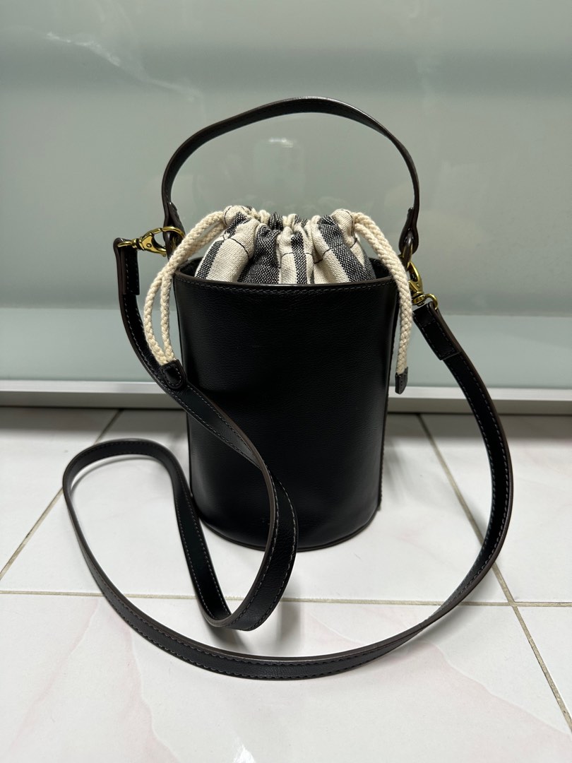 Fossil courtney on sale bucket bag