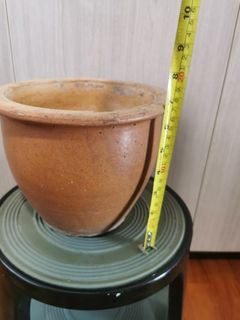 Glazed pots