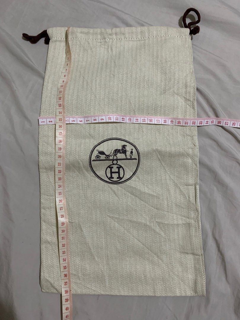 Hermes Dustbag (Category: Luxury Accessories) located in Davao. Submitted by diorxx (Listing ID 1262865810, Image 1). Description: Hermes L - 38cm W - 22cm.