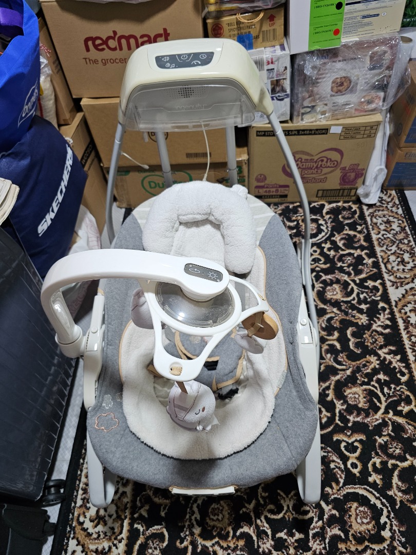 Ingenuity automatic rocker top