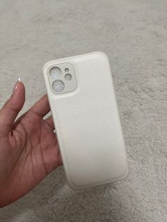 IPhone 12 Louis Vuitton White clear Phone Case, Mobile Phones & Gadgets,  Mobile & Gadget Accessories, Cases & Sleeves on Carousell