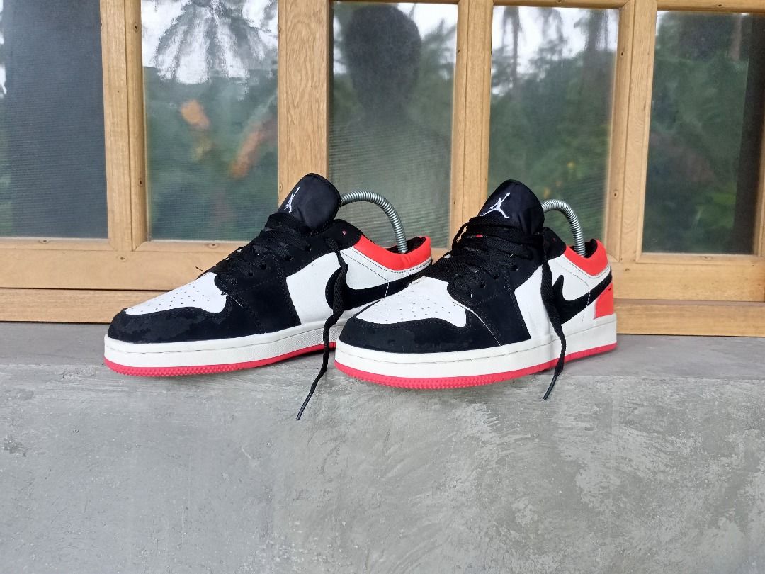 air jordan 1 chicago black toe low