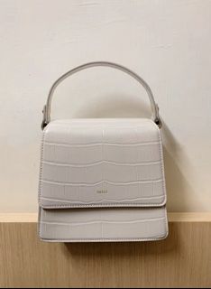 （分類：）位於 。 由 kkate_6 提交（商品編號 1262886687，圖片 1）。簡介： 。