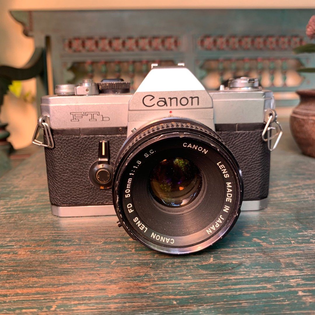 Kamera Analog Manual SLR Canon FTb Lensa 50mm F1.8